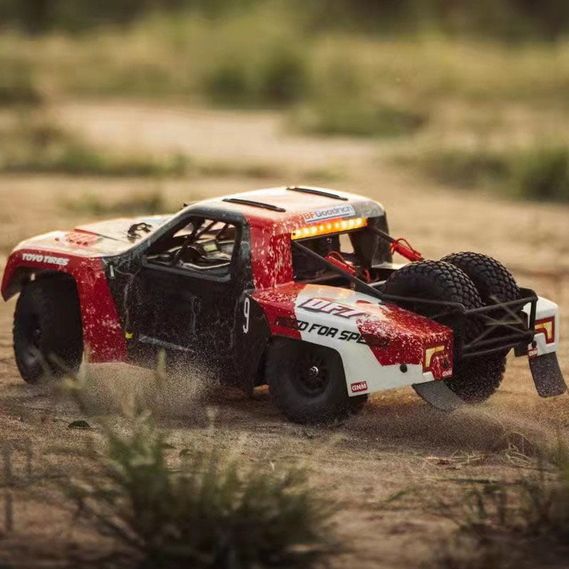 YIKONG YK4072 DF7 1/7 6S Brushless 4WD RC Short Truck Rear Straight Bridge Desert RC Car High Quality Toy Car