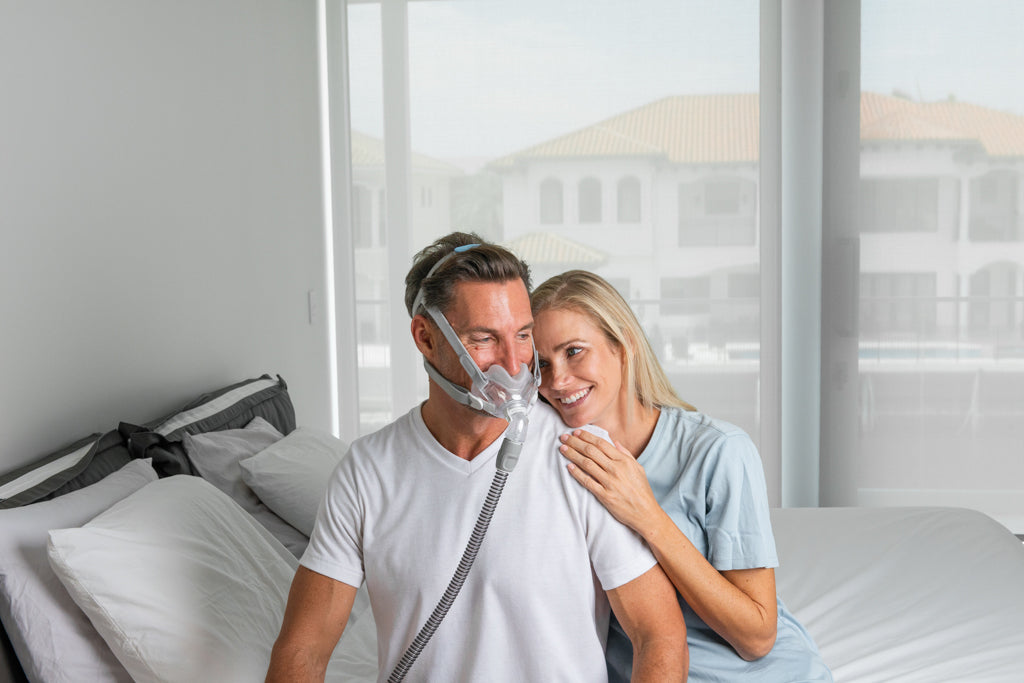 AirMini Travel CPAP Machine with AirFit F30 CPAP Mask Bundle