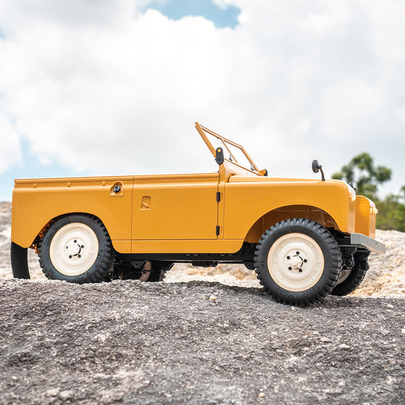 FMS 1:12 Land Rover Series II RTR