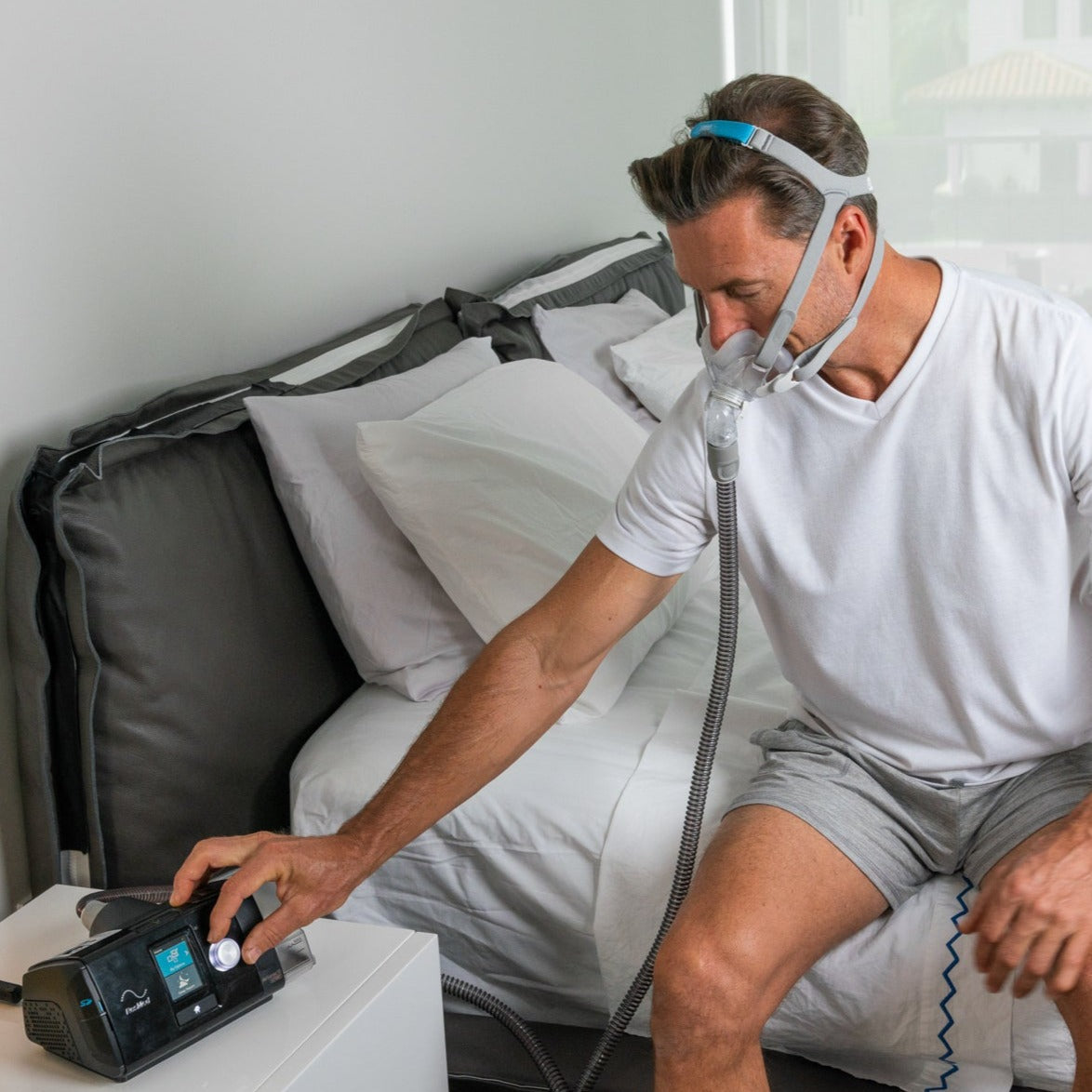 ResMed AirSense 10 AutoSet CPAP Machine with HumidAir Heated Humidifier