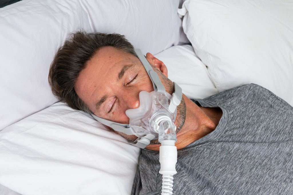 AirMini Travel CPAP Machine with AirFit F30 CPAP Mask Bundle