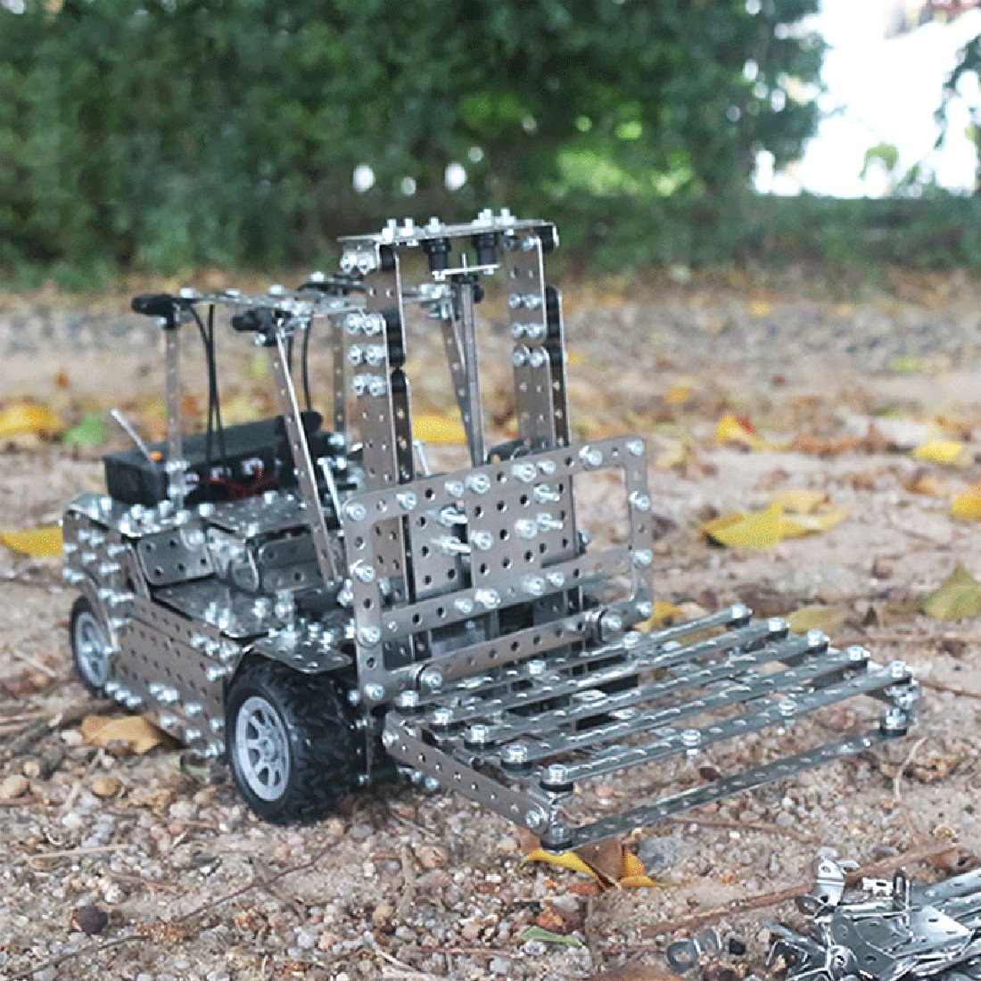 1400Pcs 2.4G Assembly Remote Control Metal Forklift Mechanical Scew Model Building Kit Puzzle