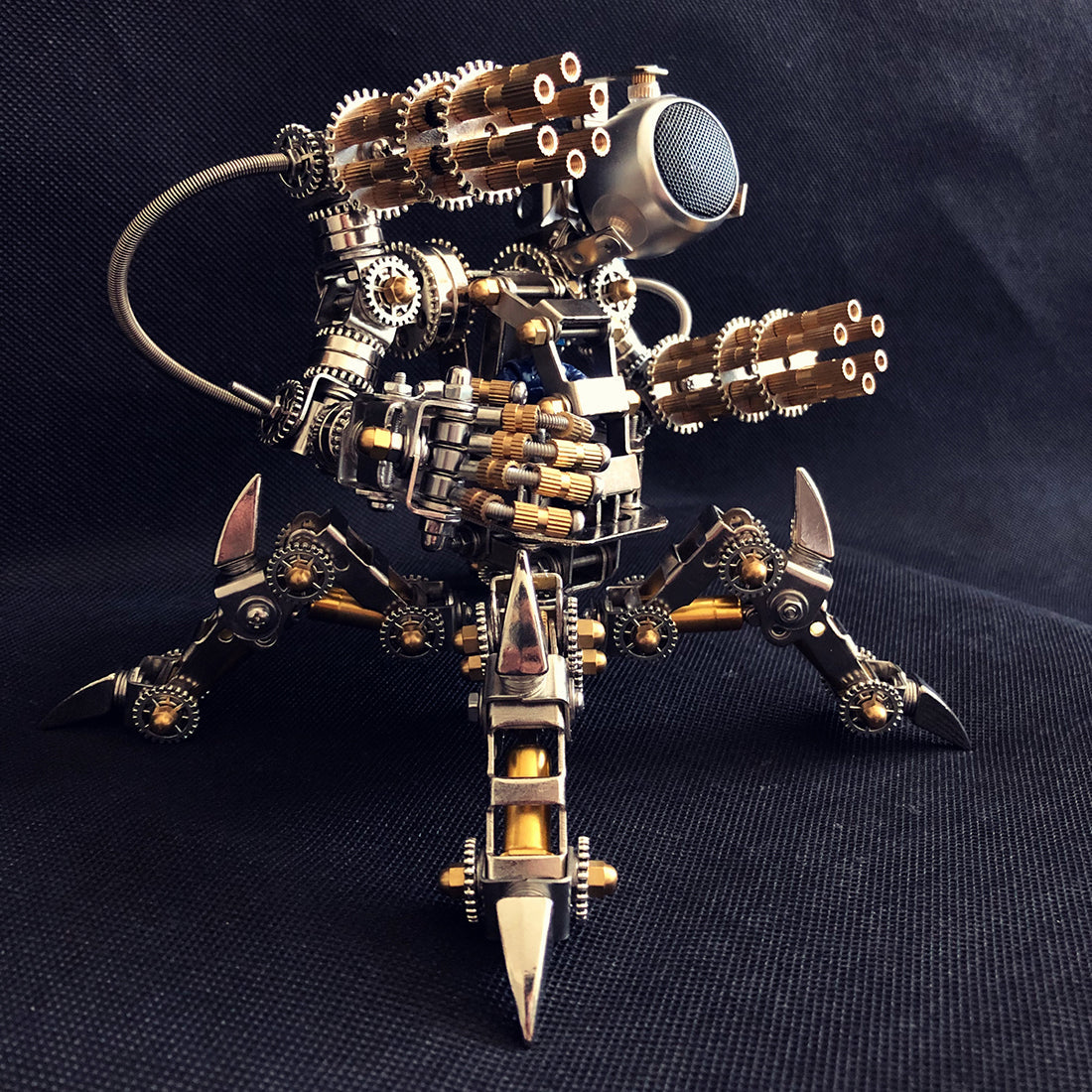 313Pcs Assembly 3D Puzzle Model Magnetic Chaser Hunter Mecha Model Bluetooth Speakers