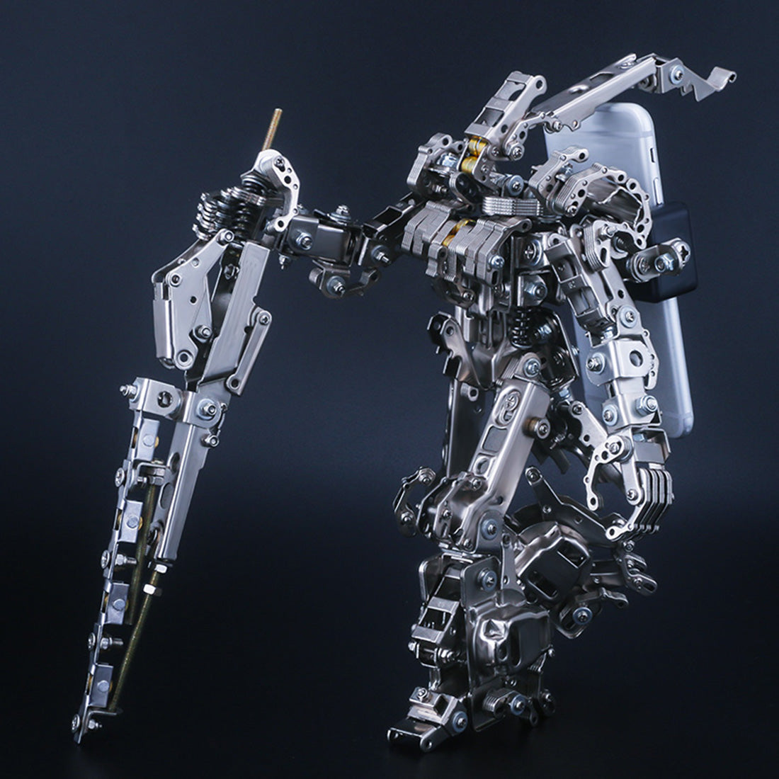 638Pcs Blade Master Metal War Assault Mecha Assembly Model Kit Phone Holder 2in1