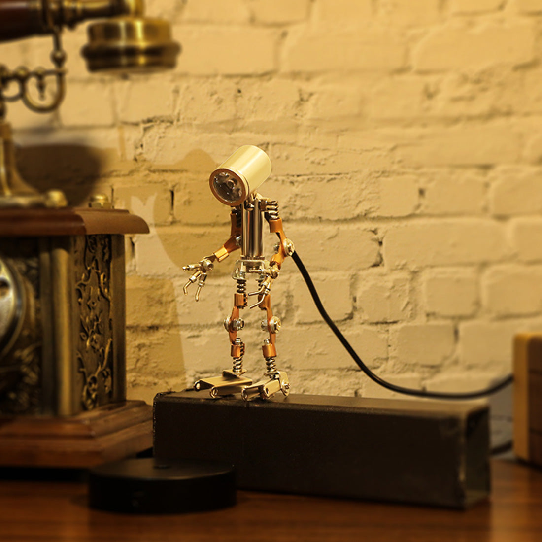 78Pcs DIY Metal Little Night Light Lamp Man Figure Model Assembly Kit