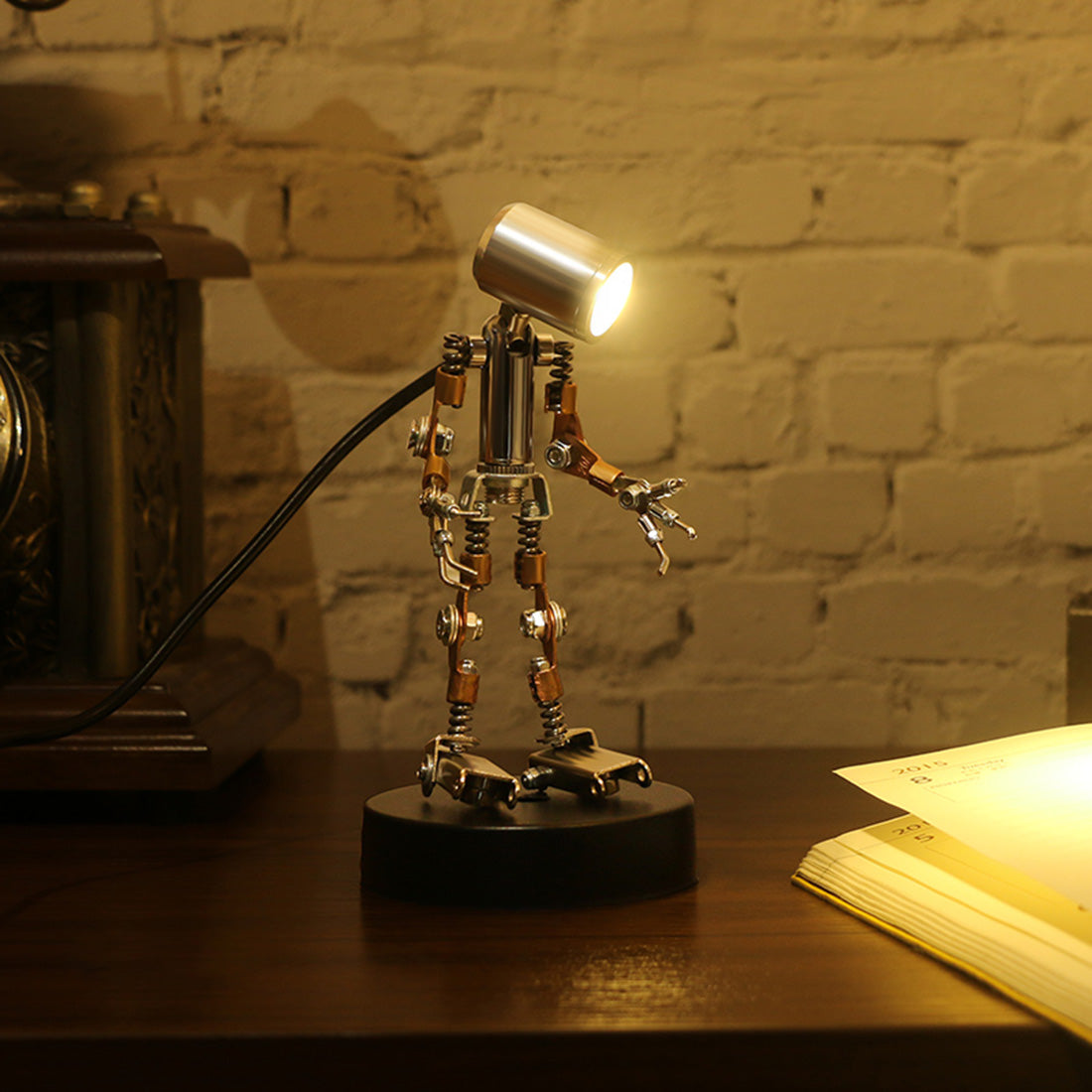 78Pcs DIY Metal Little Night Light Lamp Man Figure Model Assembly Kit