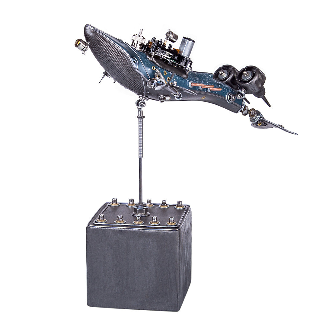 Abandoned Whale Warship Metal Steampunk Assembled Model Kits With Light 3D Handmade Crafts