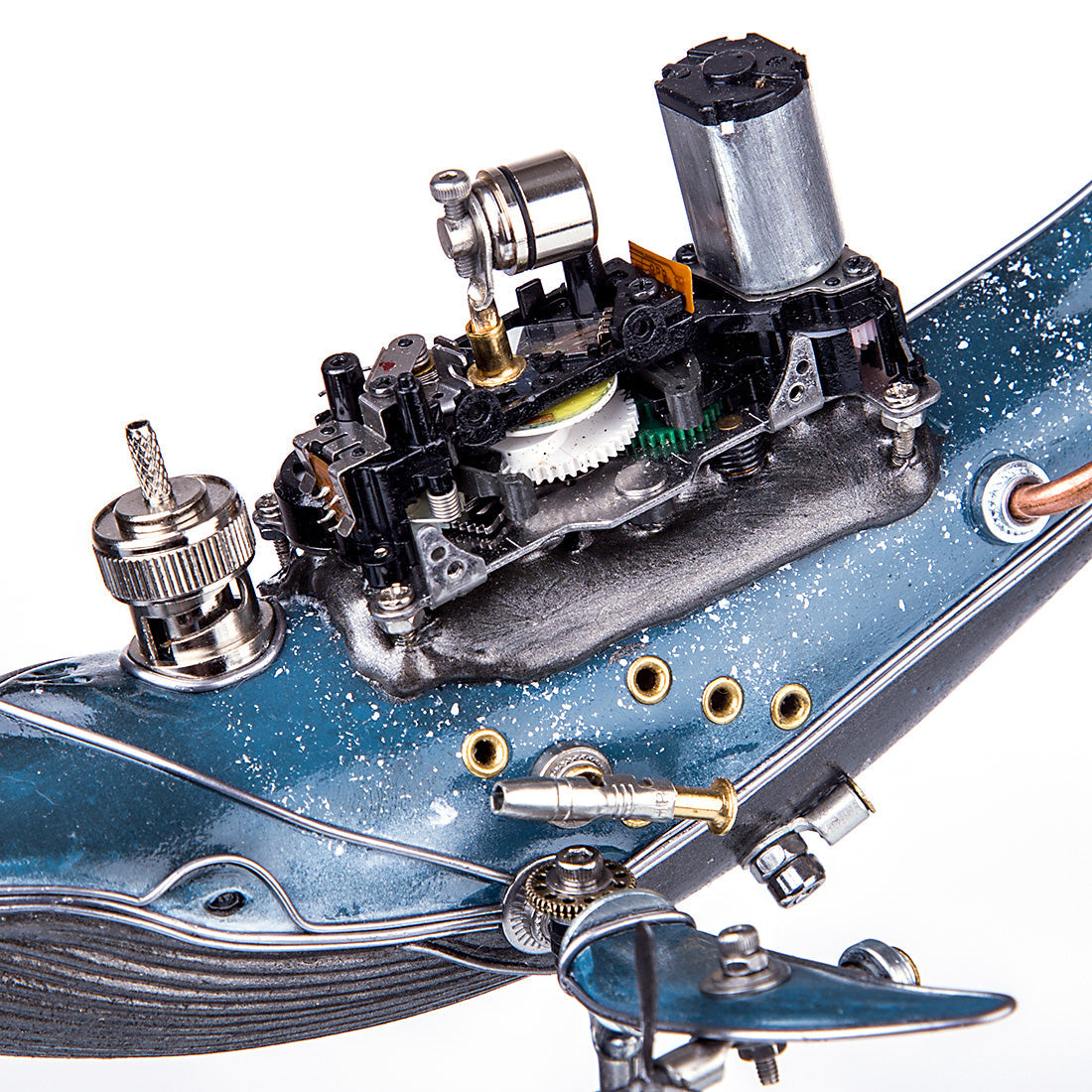 Abandoned Whale Warship Metal Steampunk Assembled Model Kits With Light 3D Handmade Crafts