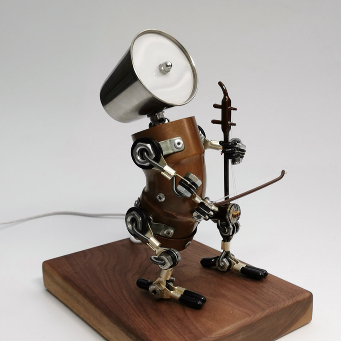 Steampunk Style Assembled 3D Metal Musician Bassists Model Lamp 2-IN-1Desk Decor Crafts