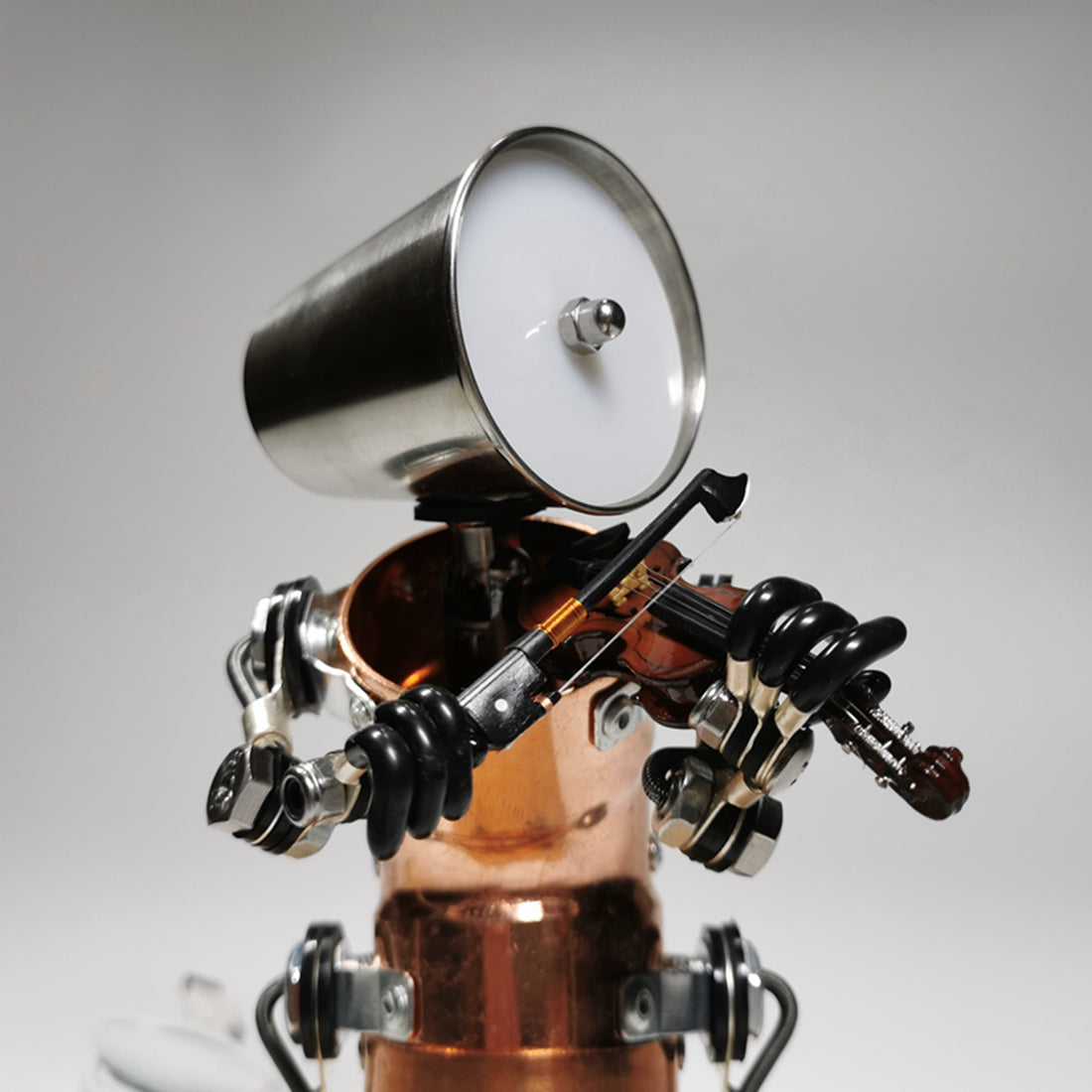 Steampunk Style Assembled 3D Metal Musician Bassists Model Lamp 2-IN-1Desk Decor Crafts
