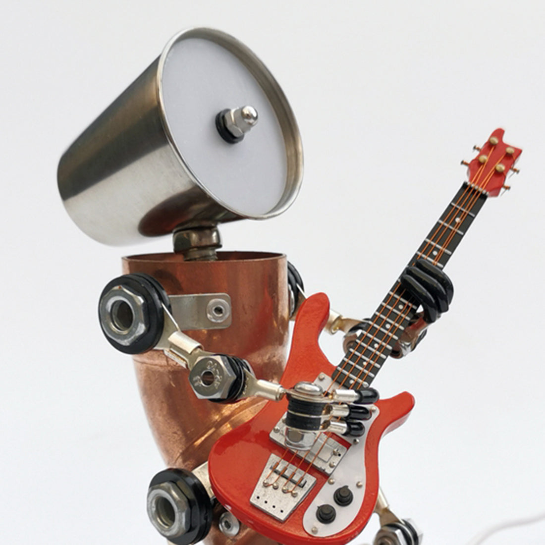 Steampunk Style Assembled 3D Metal Musician Bassists Model Lamp 2-IN-1Desk Decor Crafts