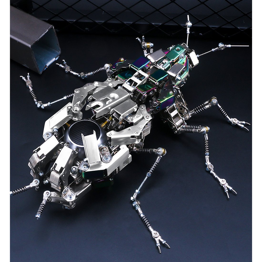Customized 995pcs Mechanical Cockroach Mecha Metal Assembled Insect Model with Bluetooth Speaker