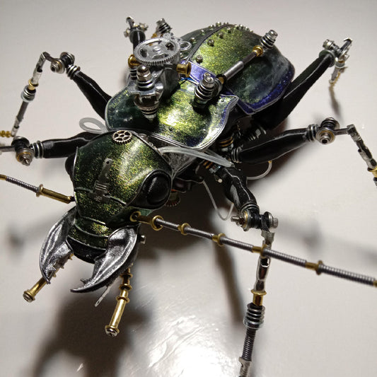 Esculturas de insectos escarabajo de tierra verde de metal mecánico Steampunk ensambladas