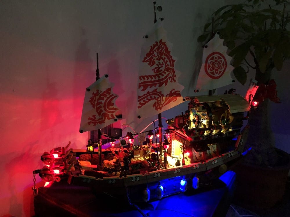 مجموعة إضاءة LEGO Destiny's Bounty #70618