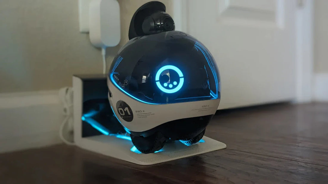 Our tech writer lived with a smart robot companion for a month—here's how it went