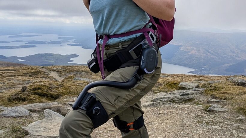 Dnsys X1 review: An exoskeleton that’s not quite mountain-ready