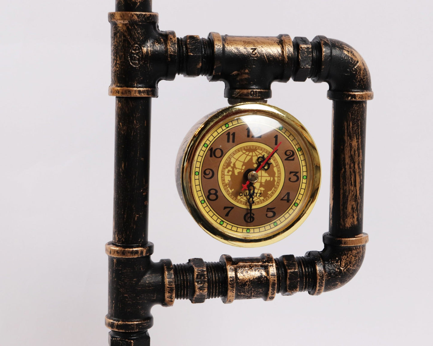 Lámpara Steampunk con reloj de tubería de agua para la decoración de la mesita de noche del dormitorio del estudio 
