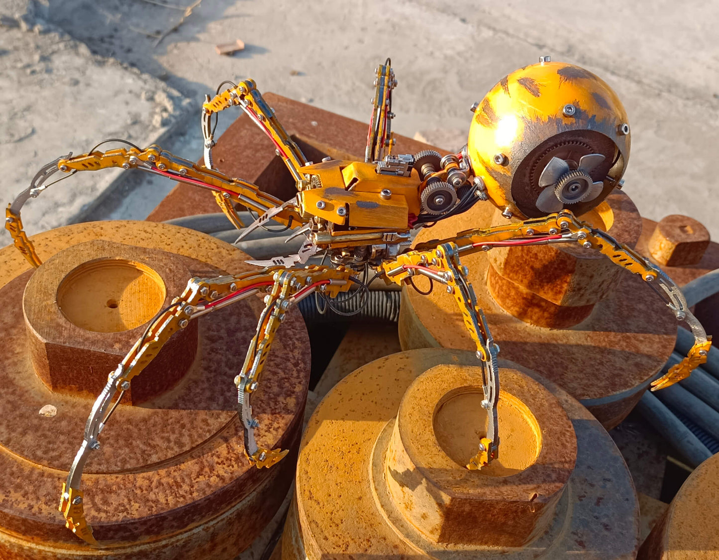 Kit de rompecabezas 3D de metal Steampunk DIY de araña dañada por la batalla