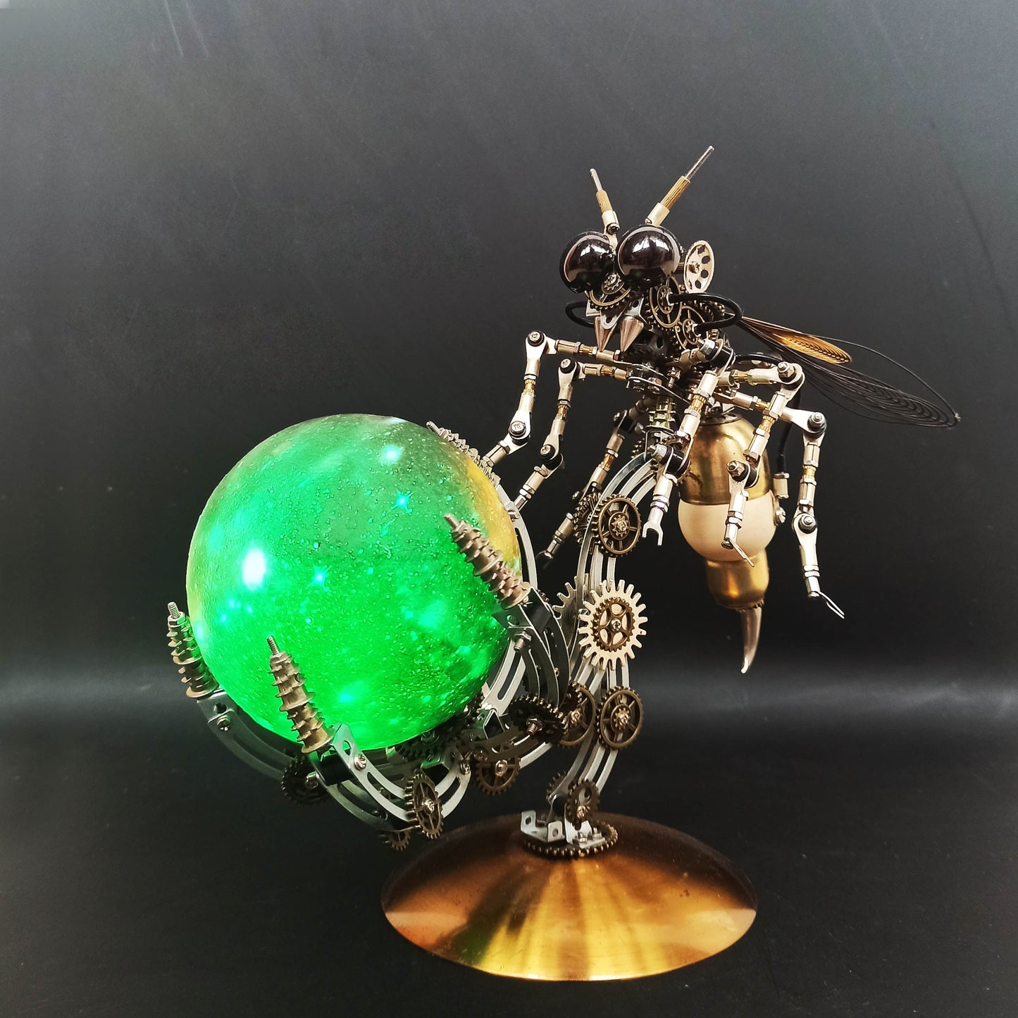 Kit de rompecabezas de modelo de escena múltiple 3D Steampunk Wasp con base